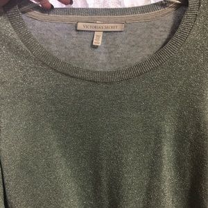 Victoria Secret Sweater M